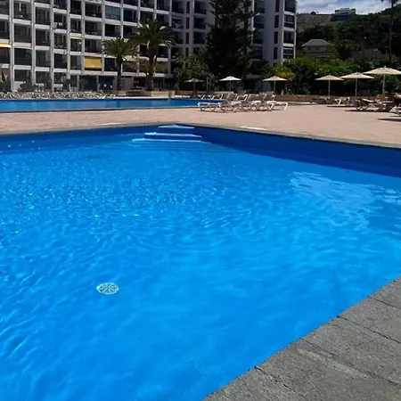 Enjoy The Sea And Pool In Playa De Americas Apartment