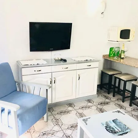 Enjoy The Sea And Pool In Playa De Americas Apartment